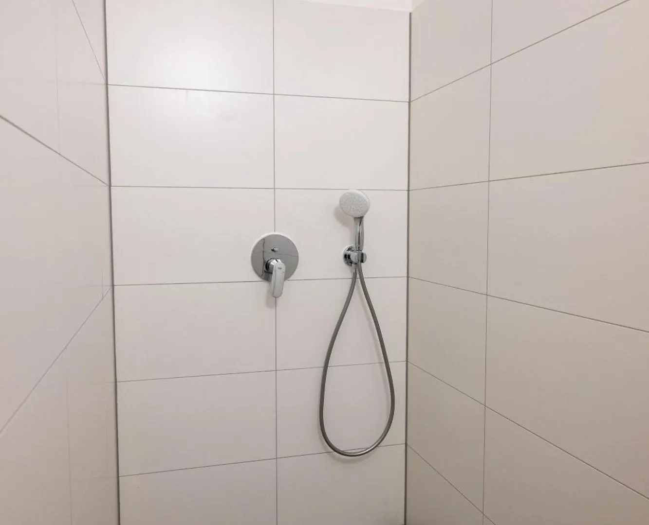 Munich Large Apartment 110 Qm, 3 Bedrooms And Very Central 1-12 Guests